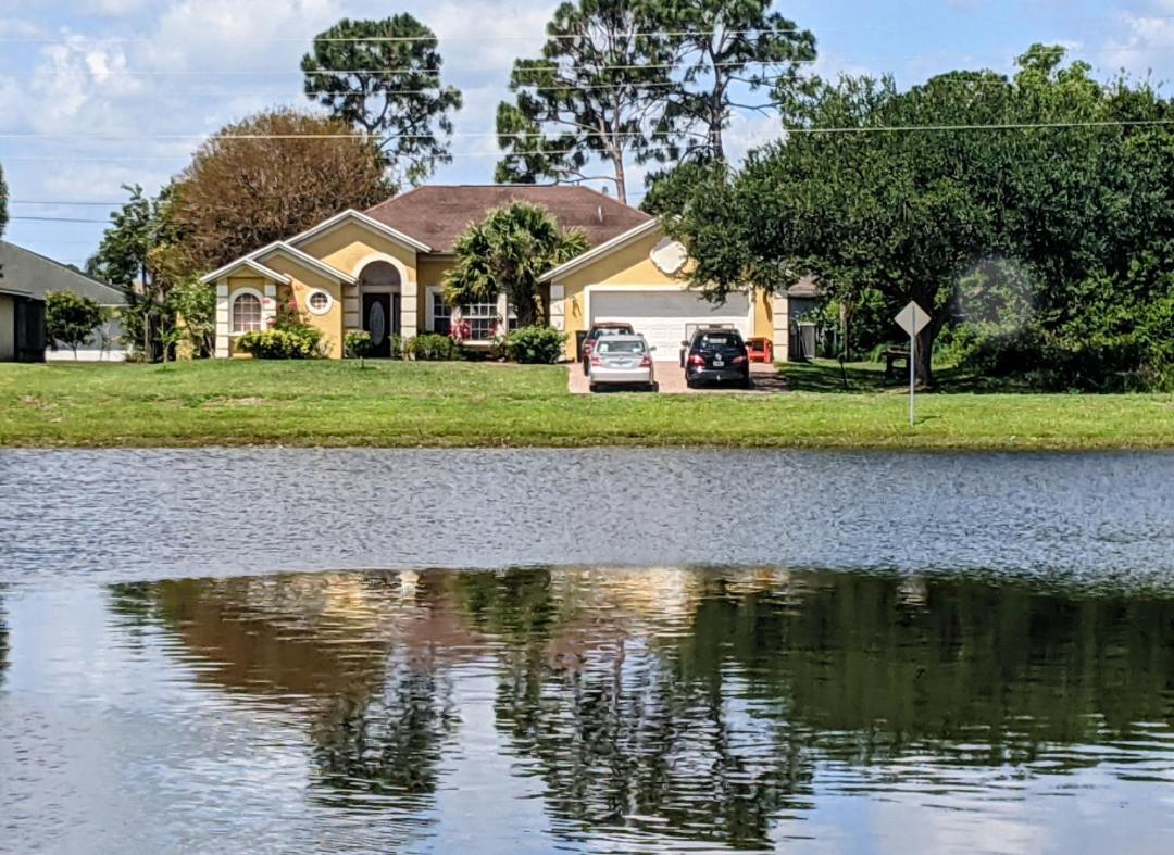 A Treasure Coast Gem- Private Entrance And Private Bathroom Port St. Lucie Buitenkant foto